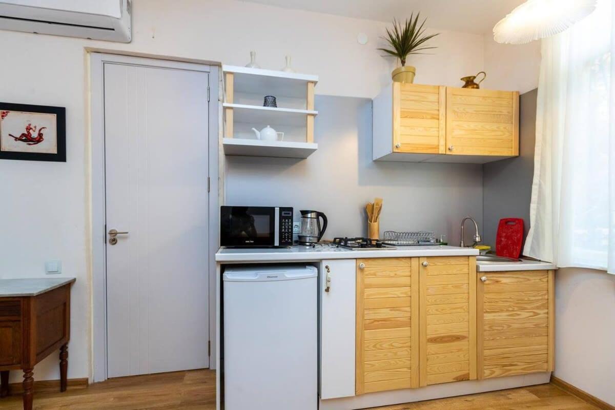 Wehost Liberty Square Apartments Tbilisi Bagian luar foto